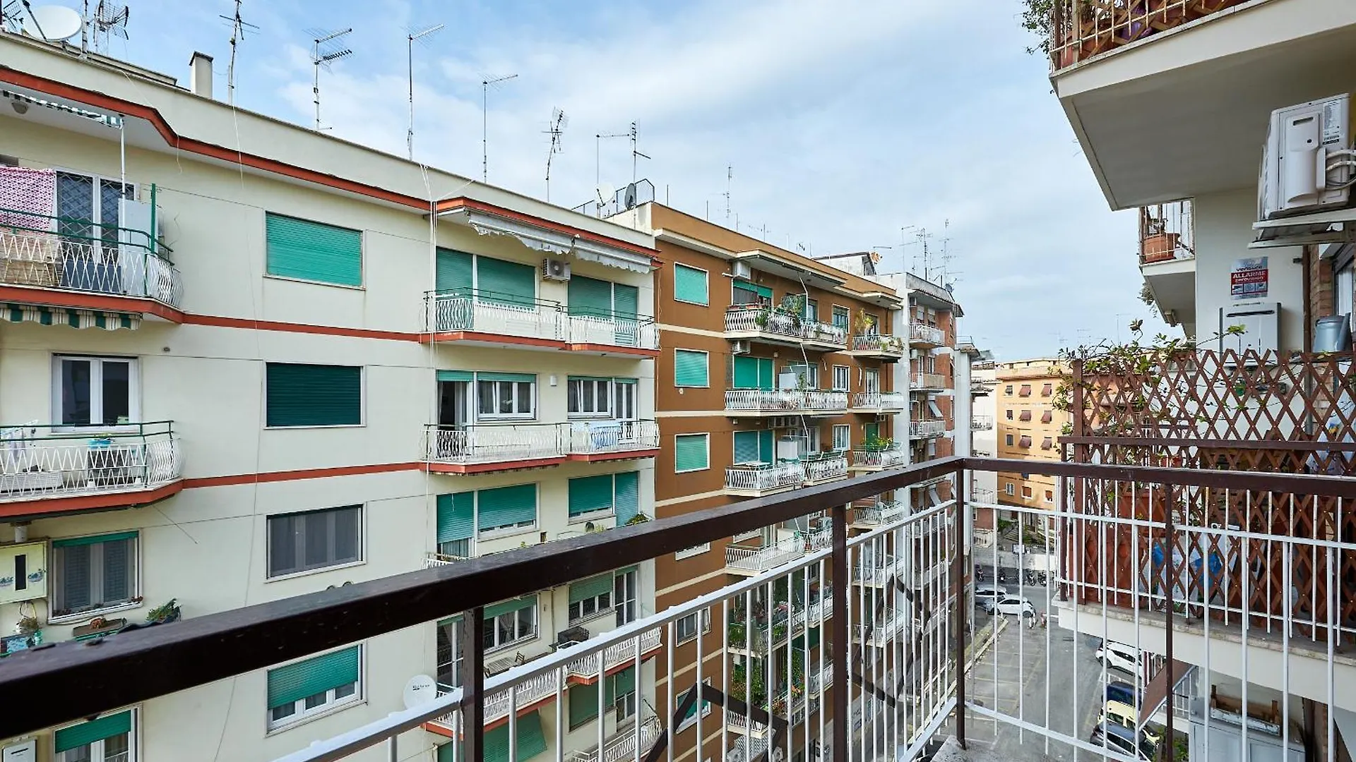 15 Minuti Da San Giovanni - A C, Wifi E Smart Tv Rome Italy