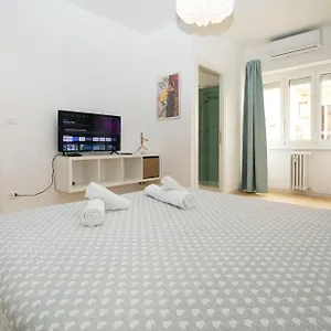 Apartamento Domus Appio Latino - Parco Appia Antica, Roma